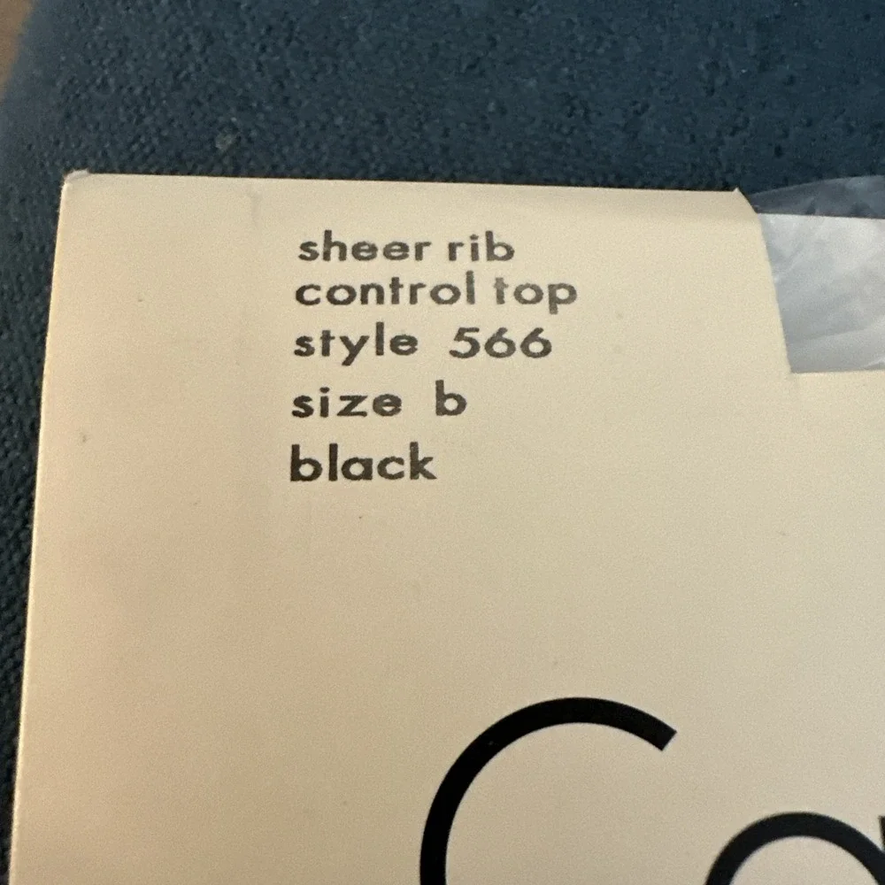 Calvin‎ Klein Sheer Rib Control Top Style 566 Size b Black